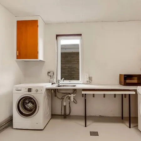 בית נופש Spacious House At The End Of A Cul-de-sact Sj1014 *